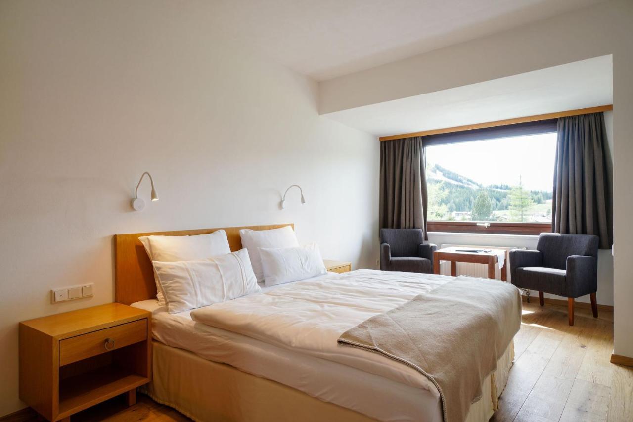 Hotel Berghof Seefeld in Tirol Exterior photo