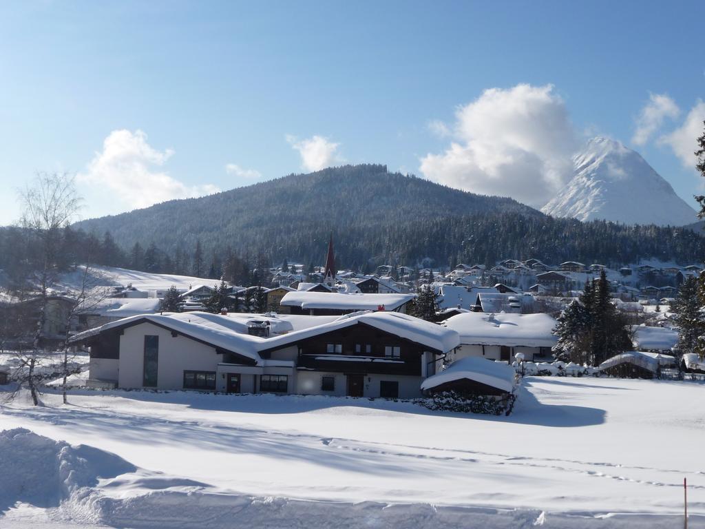 Hotel Berghof Seefeld in Tirol Exterior photo